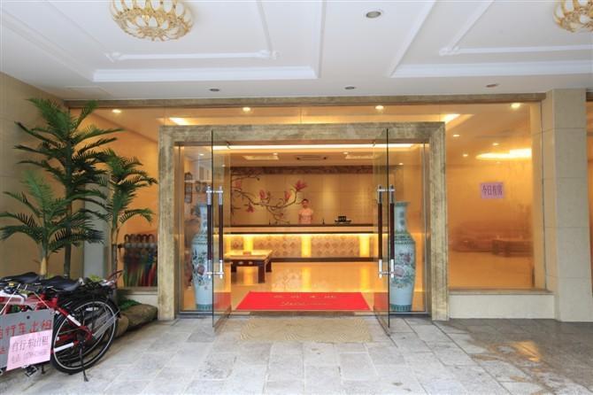 Yangshuo Hua Xiang Man Ting West Street Hotel Exterior photo