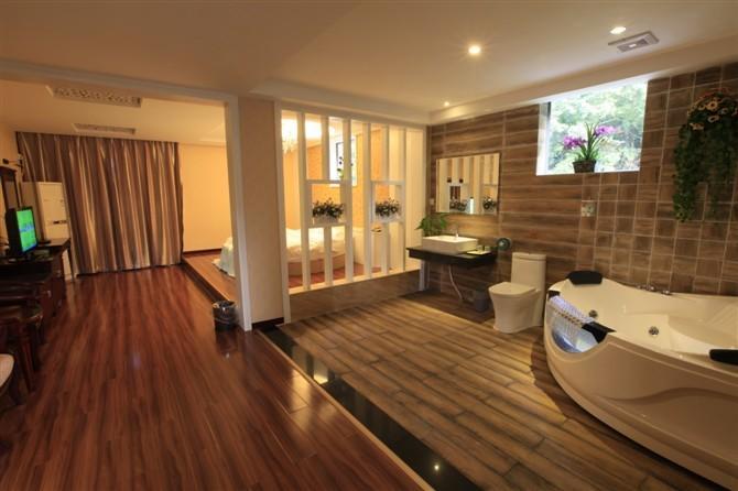 Yangshuo Hua Xiang Man Ting West Street Hotel Exterior photo