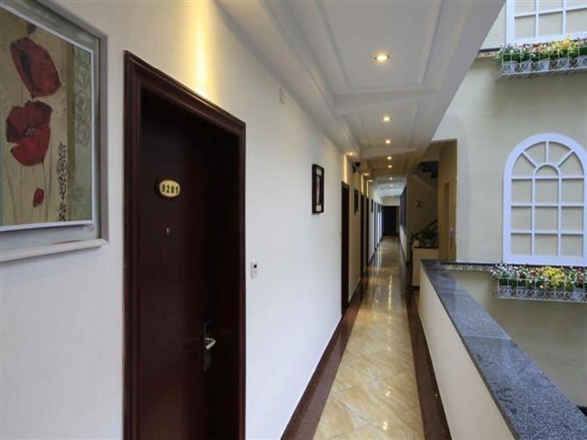 Yangshuo Hua Xiang Man Ting West Street Hotel Exterior photo